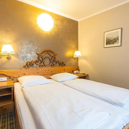 Fischerwirt Zell Am Hotel Zell am See