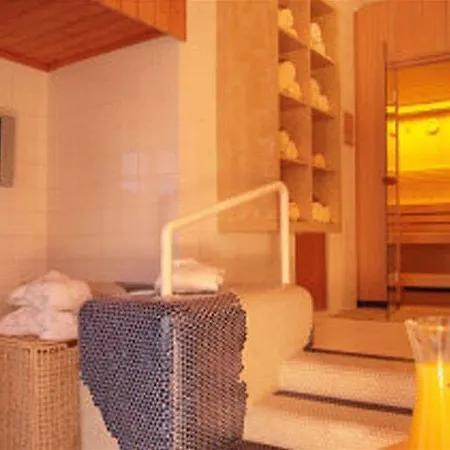 Hotel Fish'inn Zell - Fischerwirt 4*